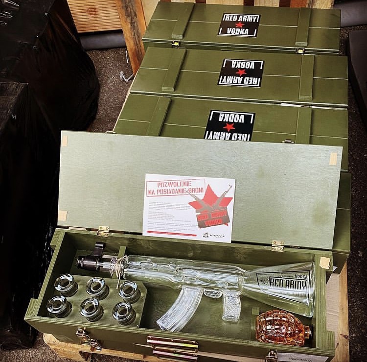 Af storm fred Baglæns Red Army AK 47 Kalashnikov Vodka | Qantima Group